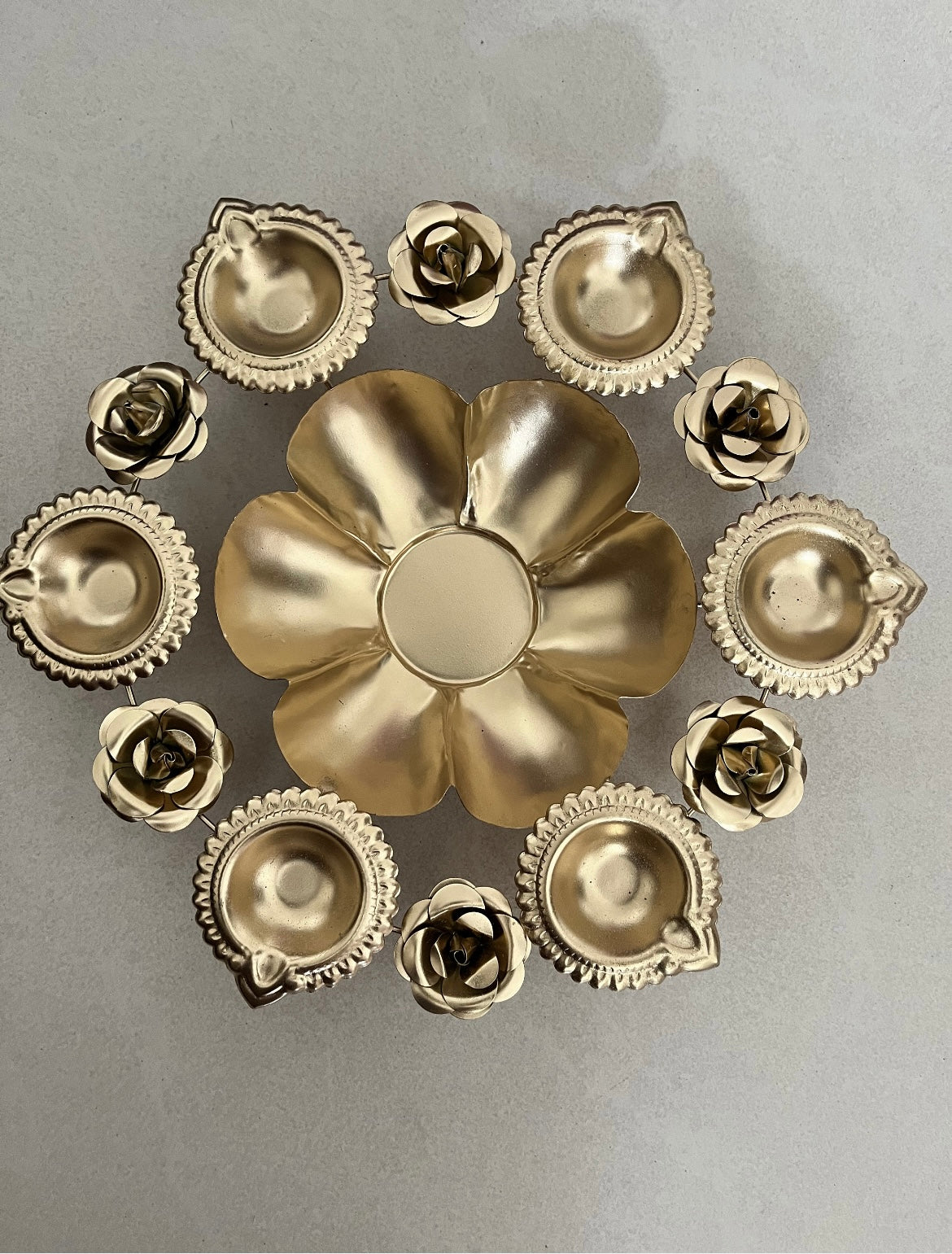 Rose flower diya decorative urli in a gift box