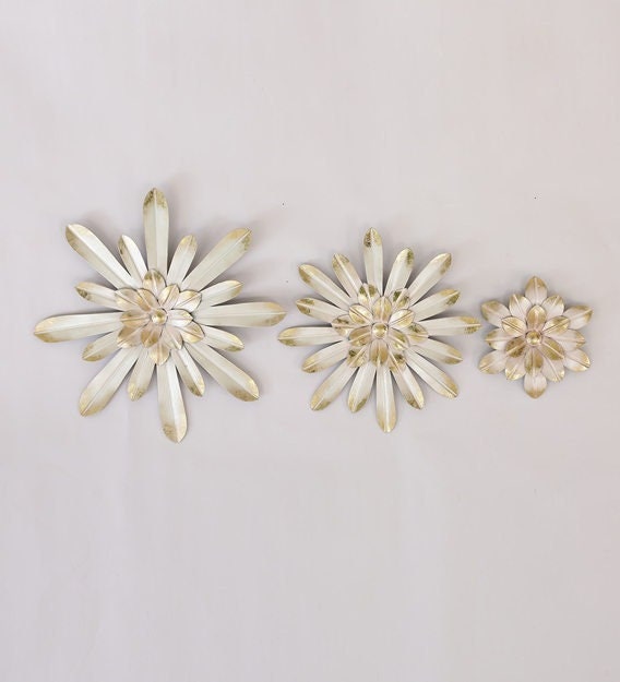 Iron Metal Decorative Flower Wall Hanging Art - Set of 3