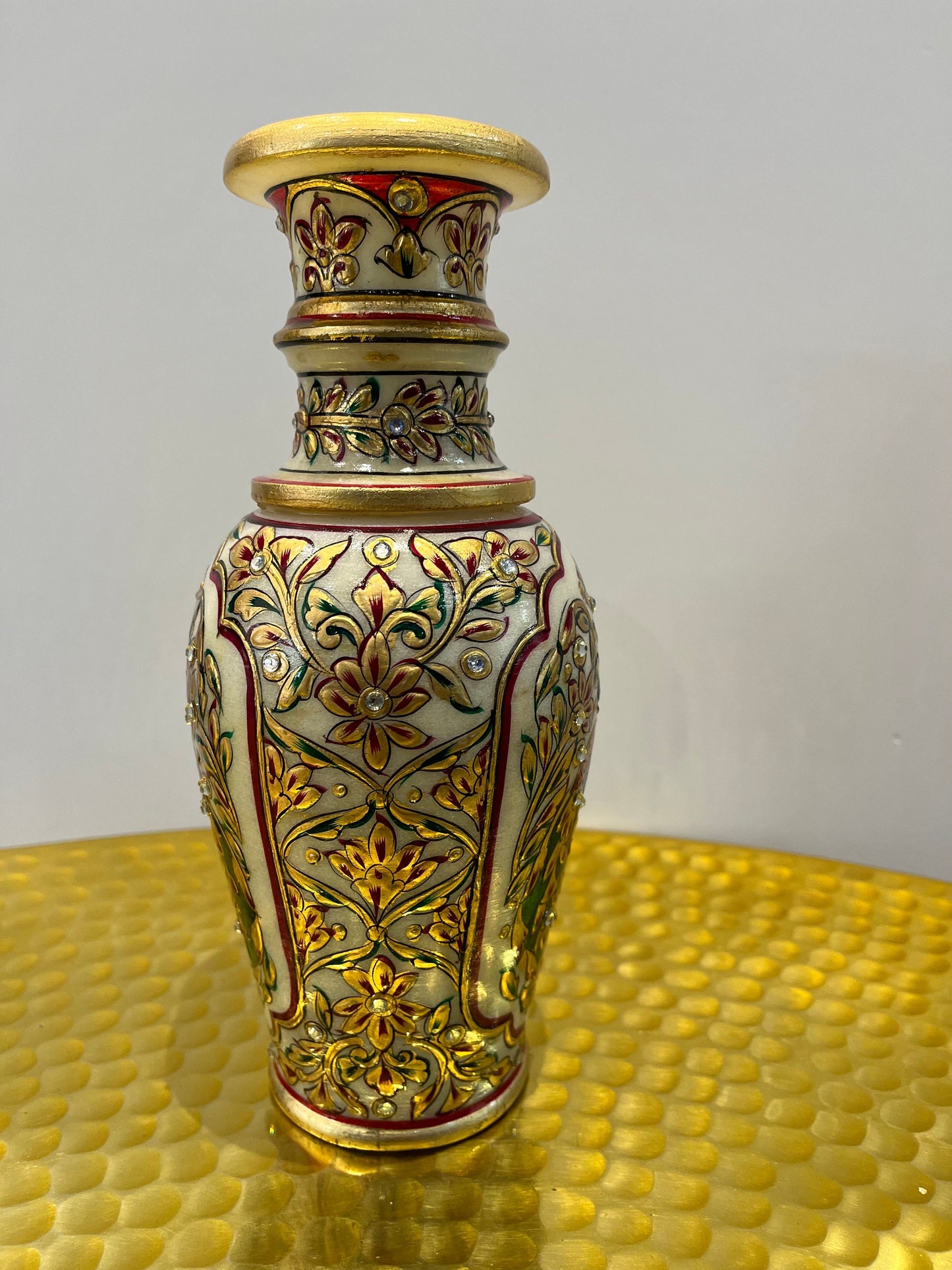 Marble decorative vase with meenakari work