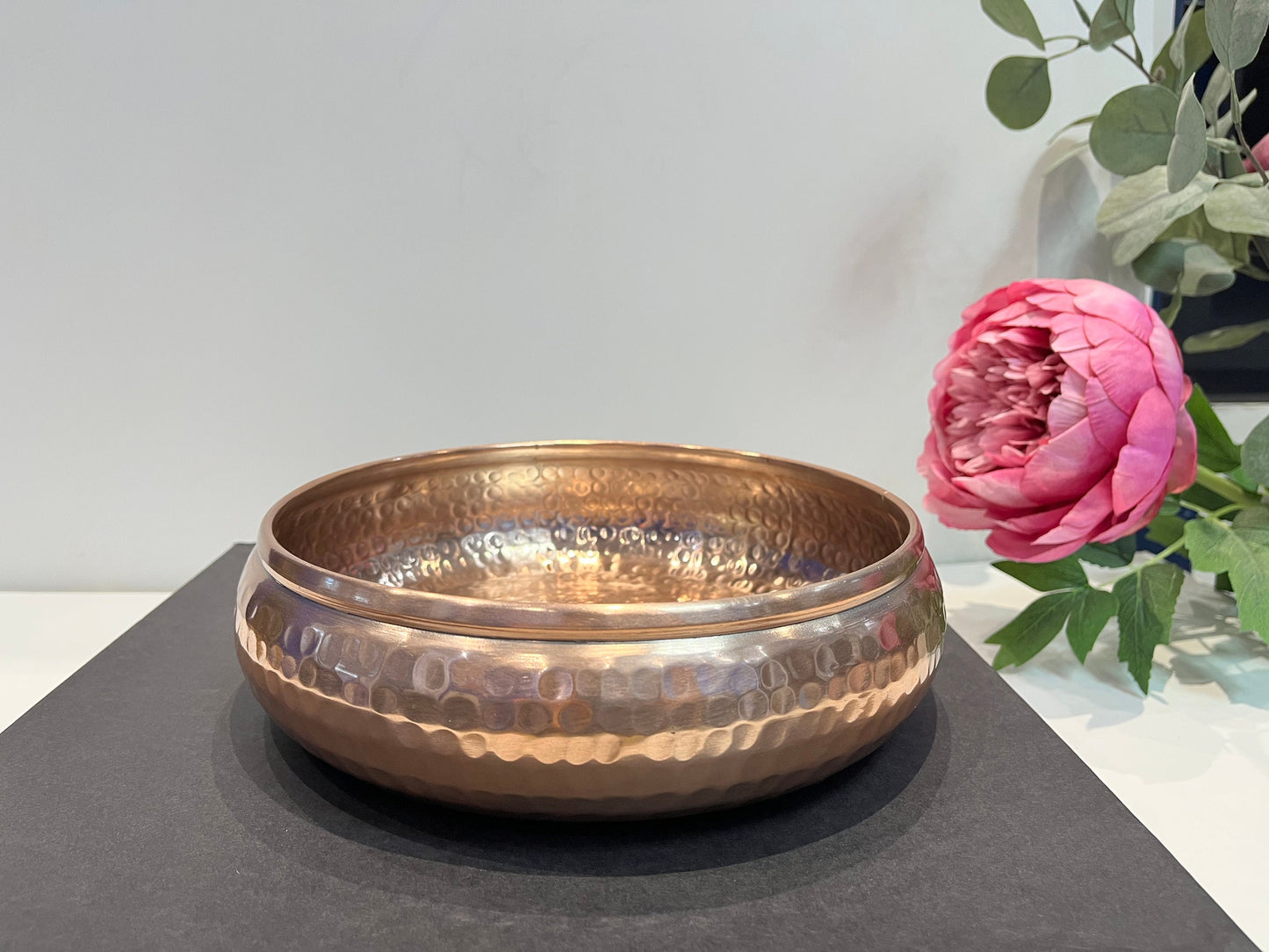 Hammered effect decorative bowl, Hammered Urli (Rose gold Urli)