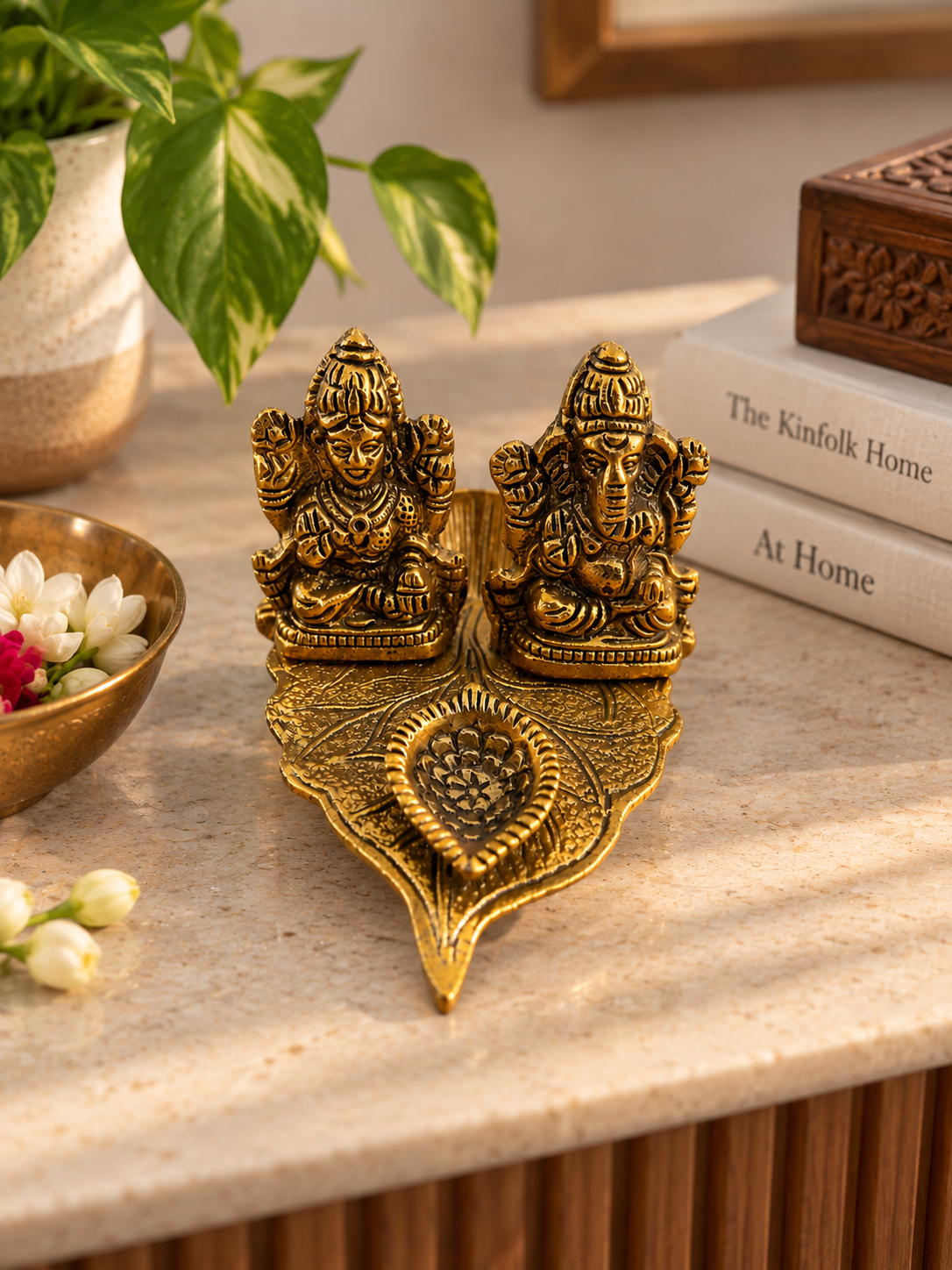 Divine Lakshmi Ganesha Diya – Antique Gold Prosperity Lamp