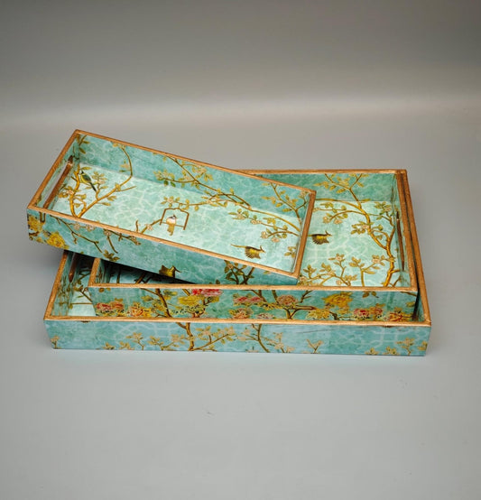 Trays set
