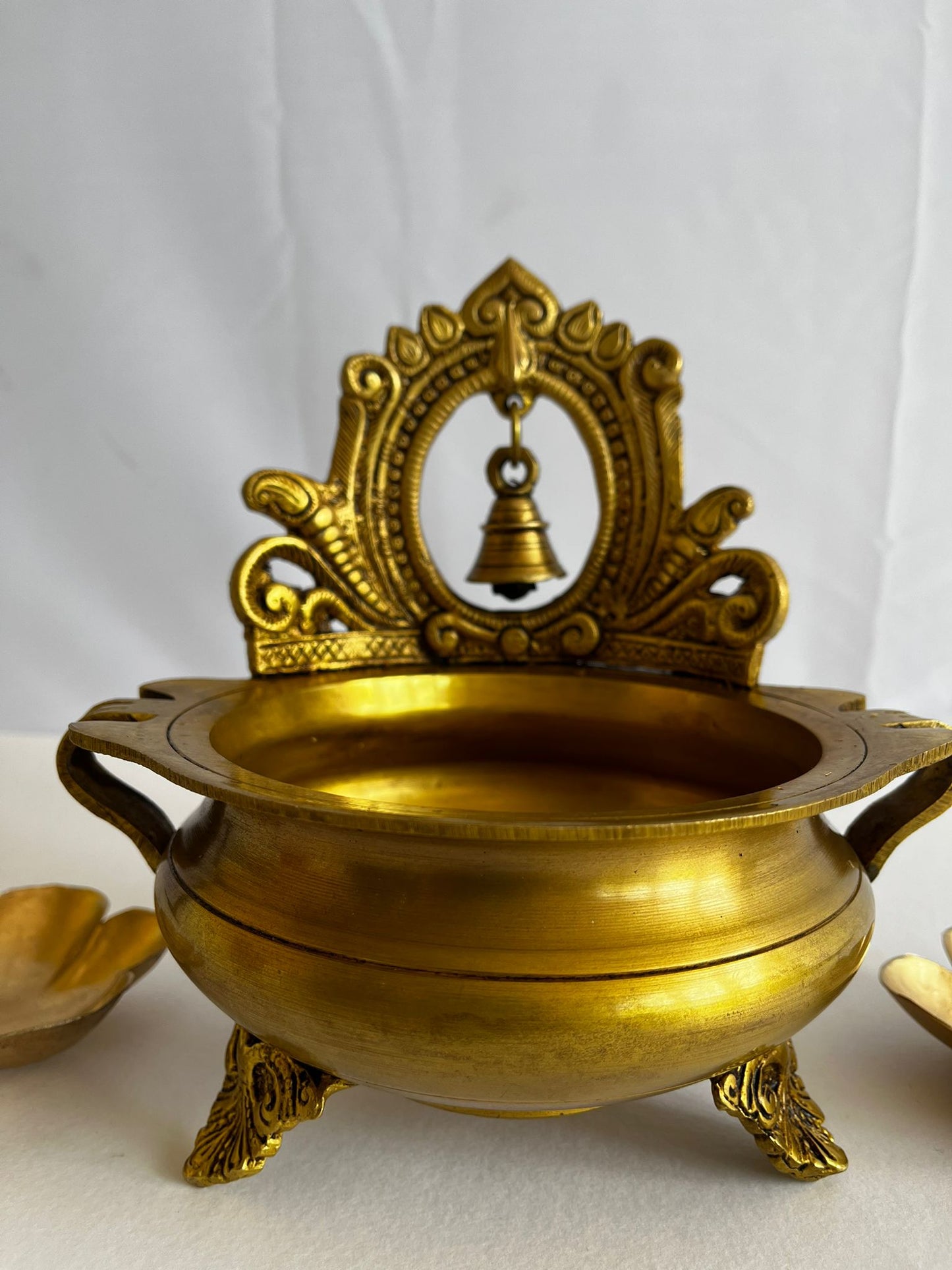 Meera brass urli (decorative bowl). Festive vibe/Indian decor/Diwali/ Indian home/Brass decoratives.