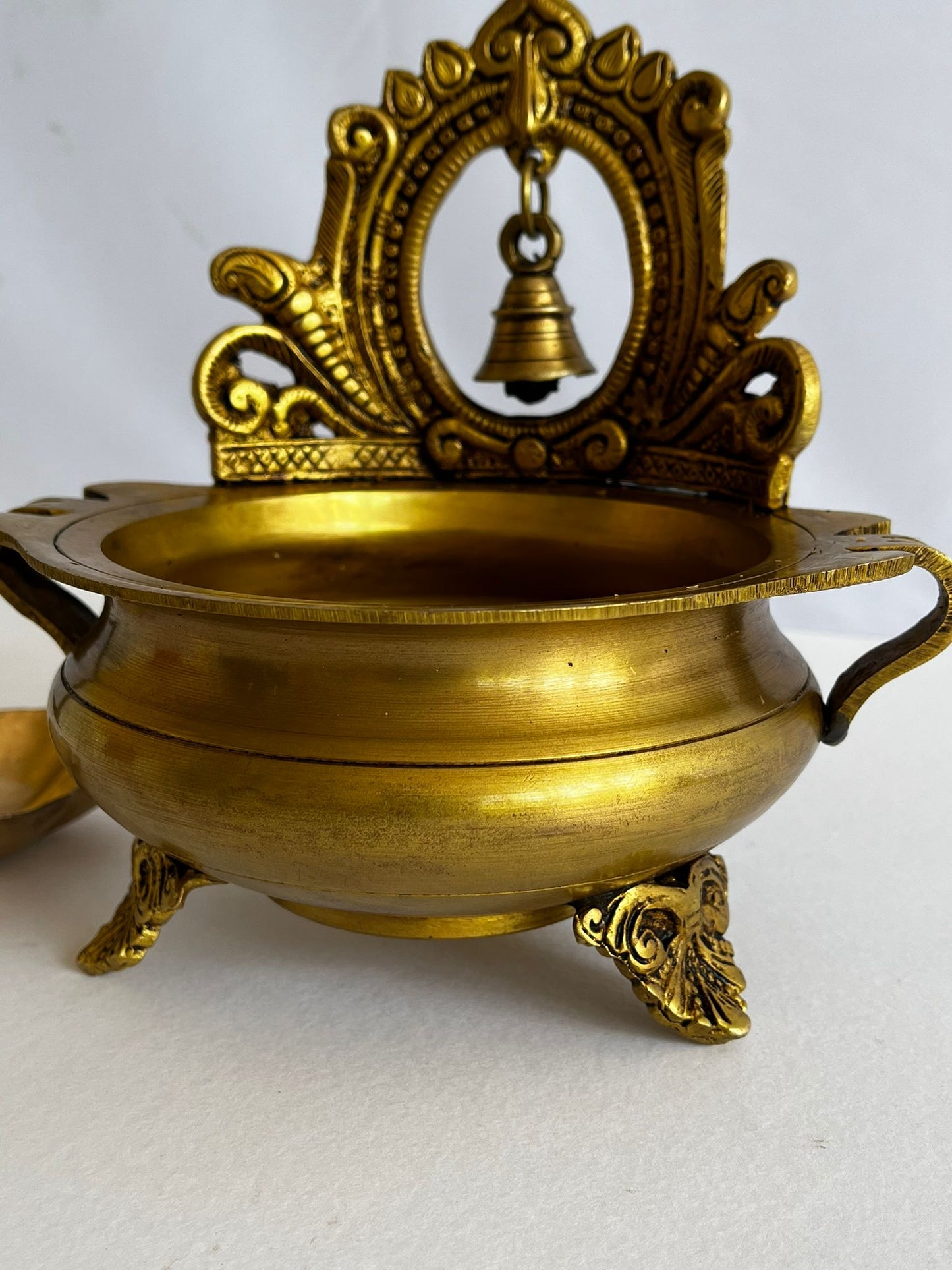 Meera brass urli (decorative bowl). Festive vibe/Indian decor/Diwali/ Indian home/Brass decoratives.