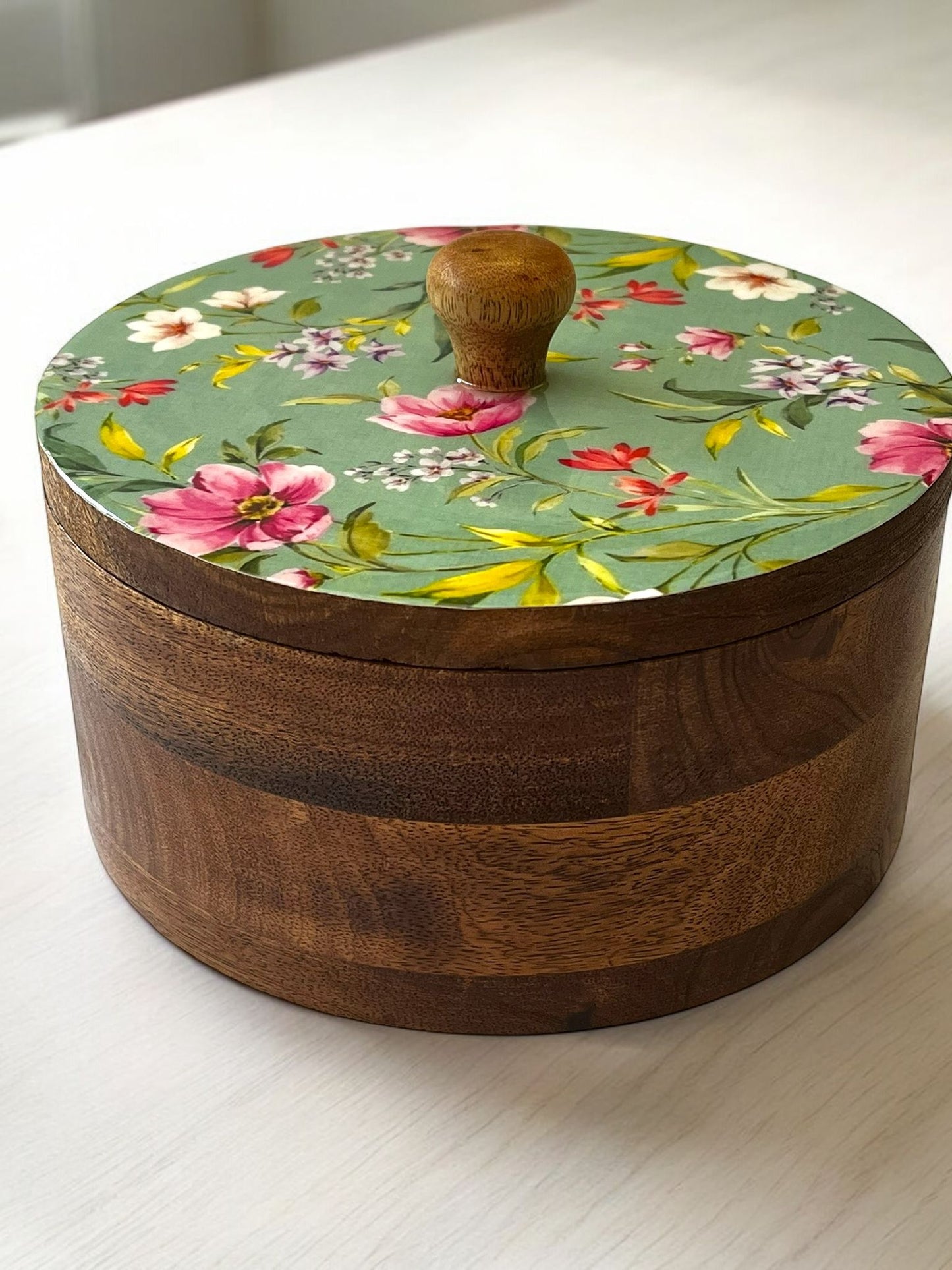 Floral designed roti box