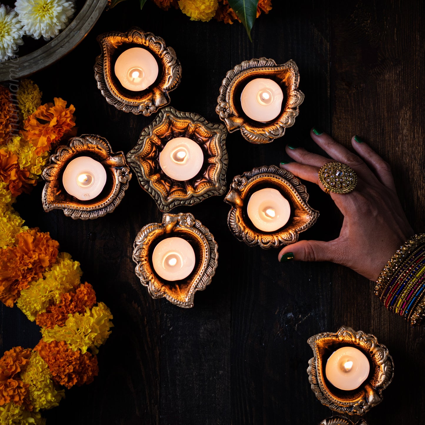 Terracotta leaf Diya. Set of 4 pcs. Diwali & wedding decoration/Indian home/religious decor